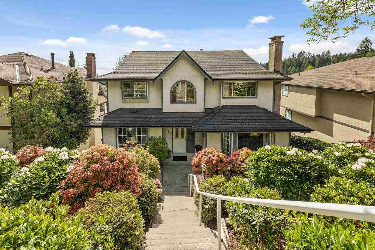 I have sold a property at 517 TEMPE CRES in North Vancouver
